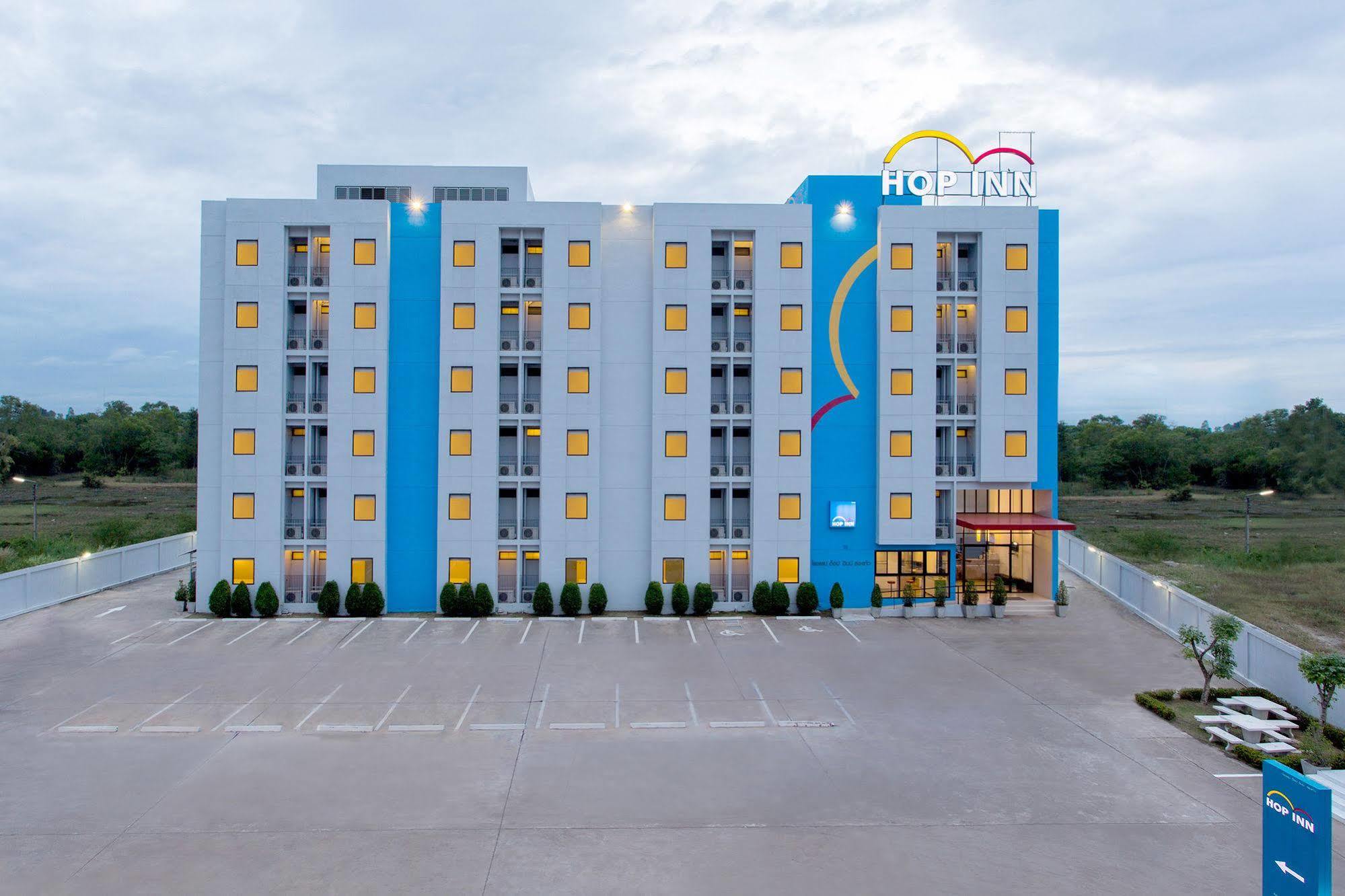 Hop Inn Roi Et Exteriör bild