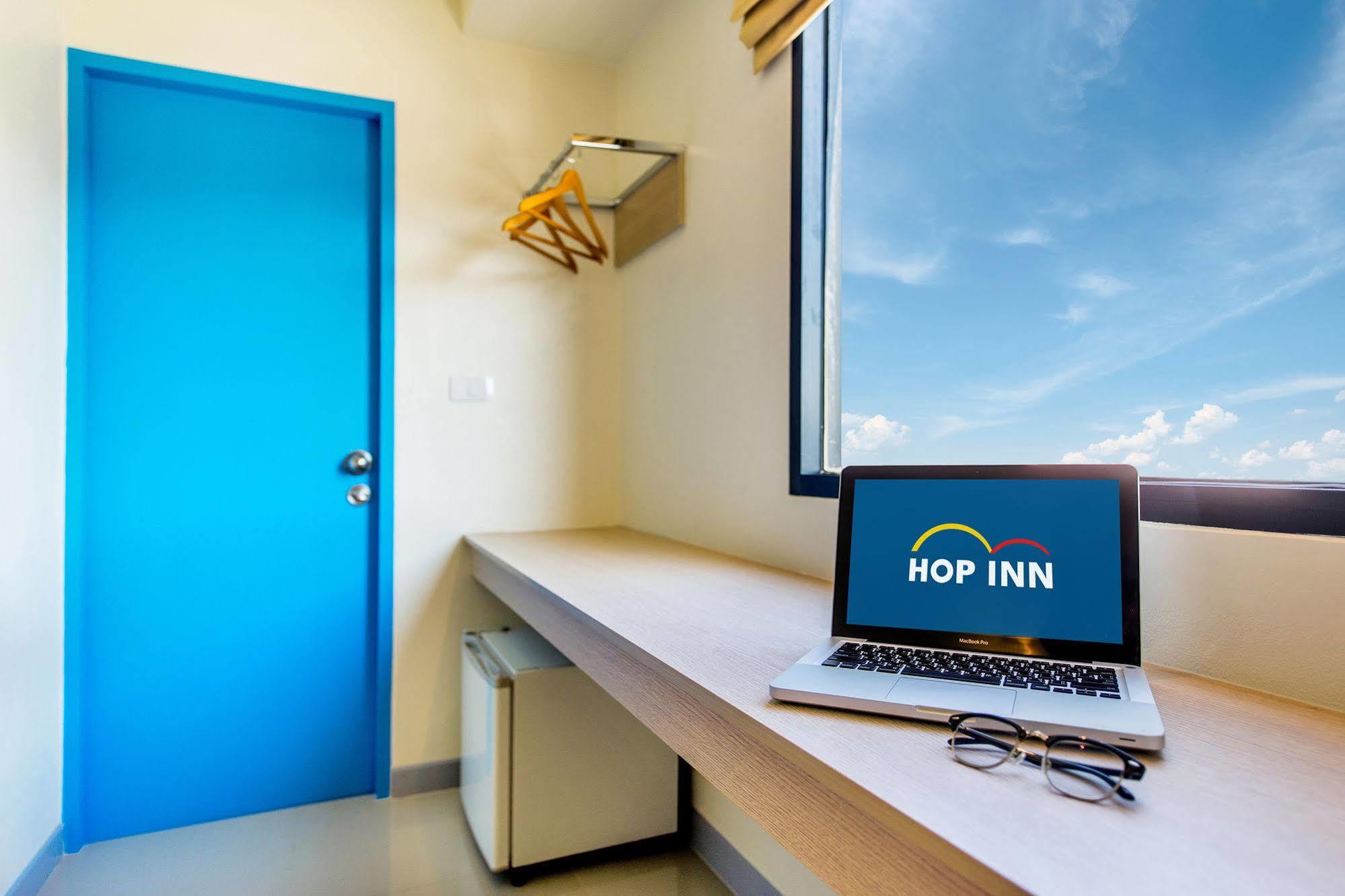 Hop Inn Roi Et Exteriör bild